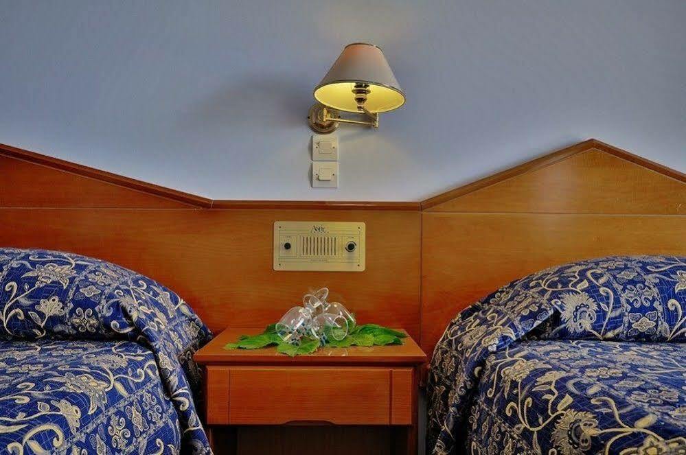 Hotell Astir Palace 4*
